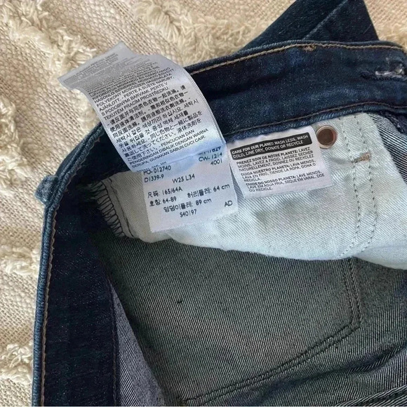 LEVIS Demi Curve Mid Rise SKinny Jeans - Picture 3 of 4